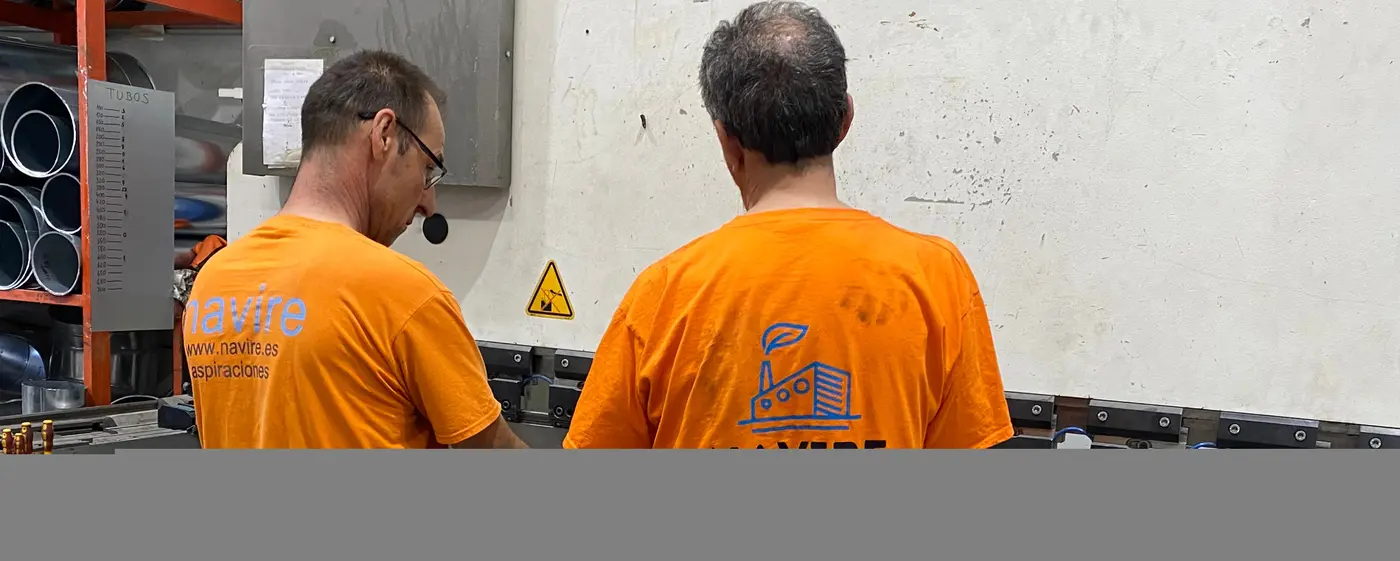 Equipo NAVIRE trabajando en el taller